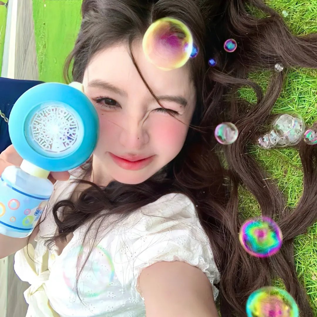 大约三十个谎言